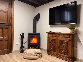 Casa rural en Asturias con chimenea, leña y smart TV. Admitimos mascotas