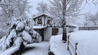 Cabaña en montaña independiente con nevada y paisajes de ensueño